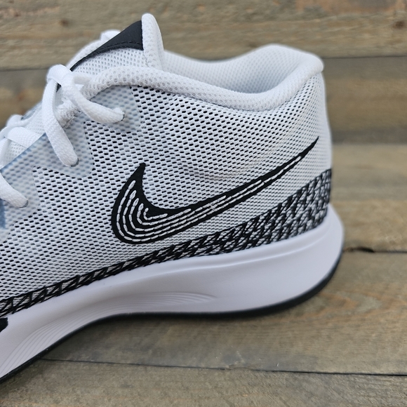 Kyrie Flytrap VI White Black Men's Basketball Shoes Sneakers  NEW - Picture 8 of 11